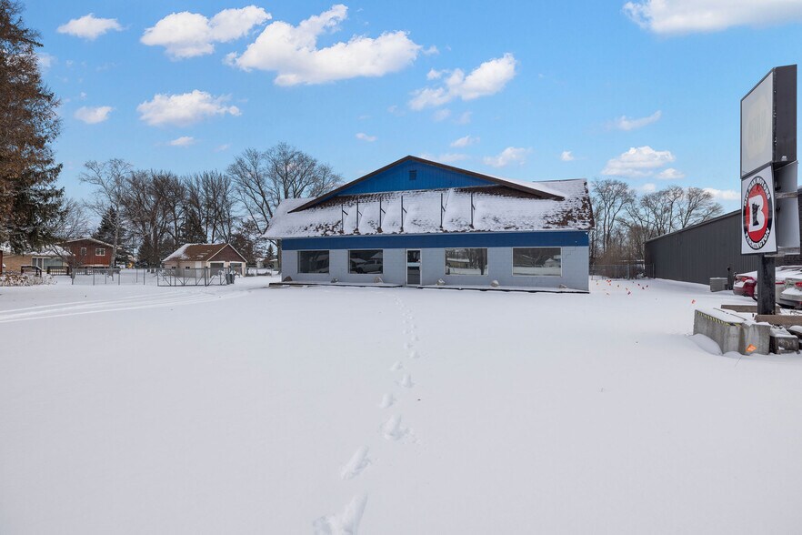 21034 Chippendale Ave W, Farmington, MN à louer - Photo de l’immeuble – Image 2 sur 26