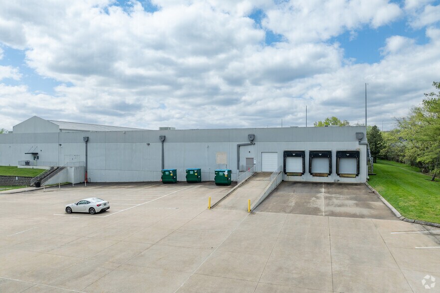 5720 Crossings Blvd, Antioch, TN à louer - Photo de l’immeuble – Image 3 sur 5