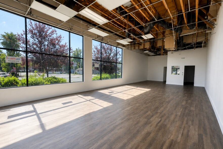 5038 Marconi Ave, Carmichael, CA à louer - Photo de l’immeuble – Image 2 sur 8