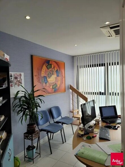 Bureau dans Le Mans à louer - Photo de l’immeuble – Image 2 sur 3