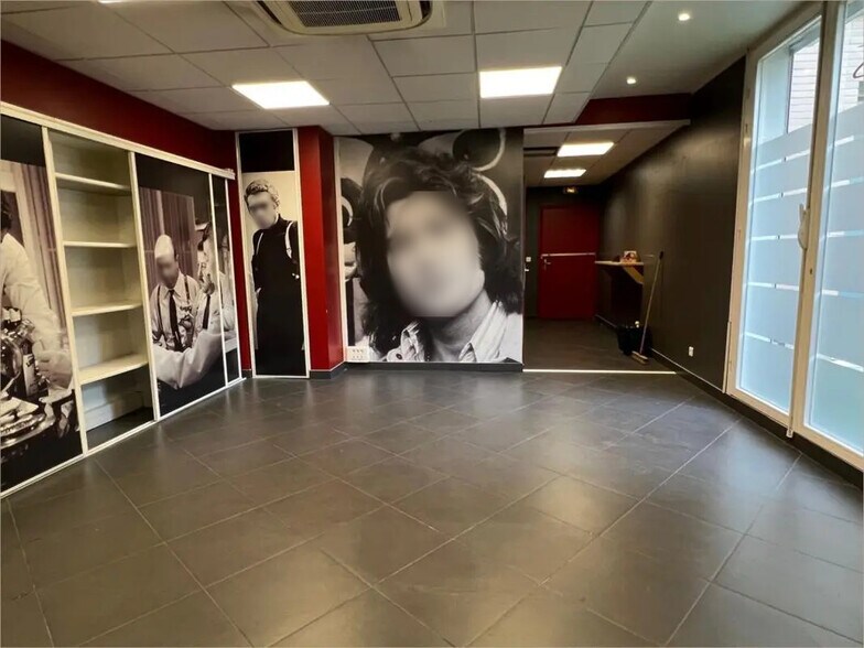 Bureau dans Clichy à louer - Photo de l’immeuble – Image 2 sur 5