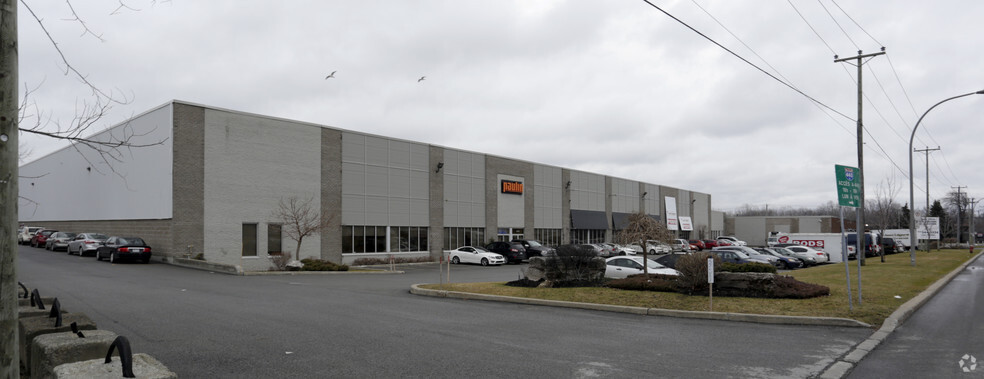 2575-2583 Rue Debray, Laval, QC à louer - Photo de l’immeuble – Image 3 sur 19