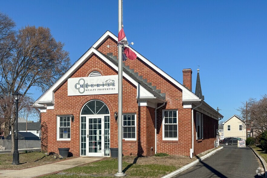43 Main St, Keyport, NJ à louer - Photo de l’immeuble – Image 1 sur 12