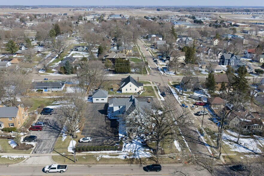 303 N Main St, Elburn, IL à vendre - Photo de l’immeuble – Image 3 sur 72