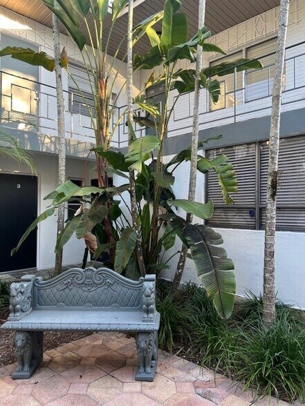 608 SE 6th St, Fort Lauderdale, FL à louer - Photo de l’immeuble – Image 3 sur 9