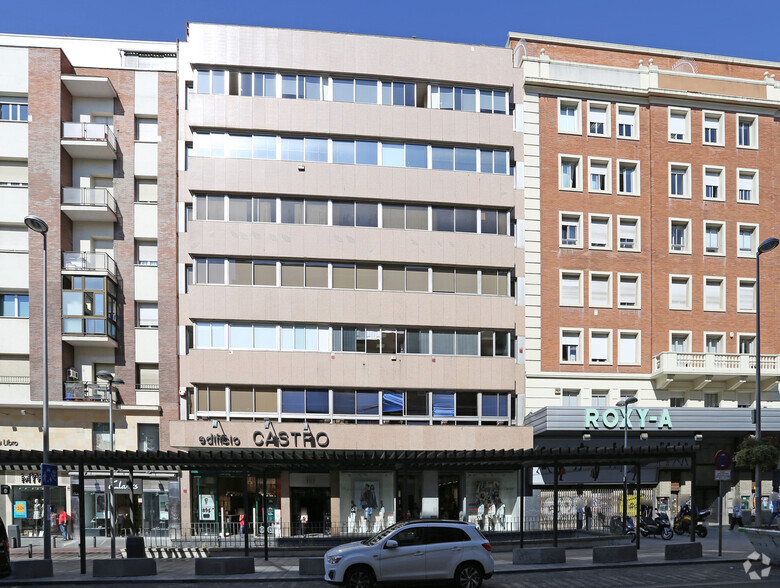 Calle de Fuencarral, 121, Madrid, Madrid à louer - Photo de l’immeuble – Image 2 sur 4