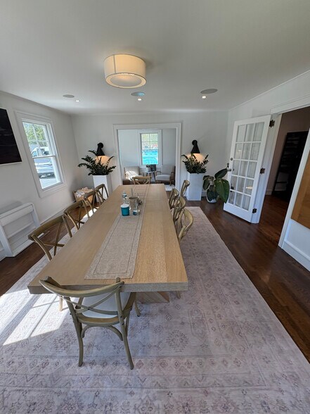 88 W Montauk Hwy, Hampton Bays, NY à louer - Photo de l’immeuble – Image 3 sur 5