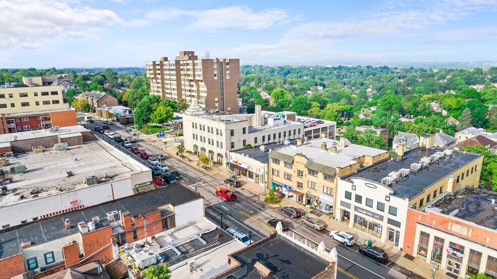702 Washington Rd, Pittsburgh, PA à louer - Photo de l’immeuble – Image 3 sur 14