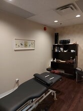 1107 Lorne Park Rd, Mississauga, ON à louer Photo intérieure– Image 2 sur 4