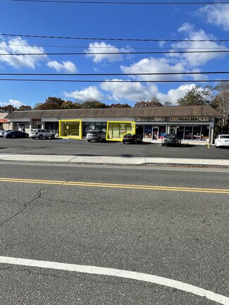 Plus de détails pour 34-48 Lowell Ave, Islip Terrace, NY - Bureau/Local commercial à louer