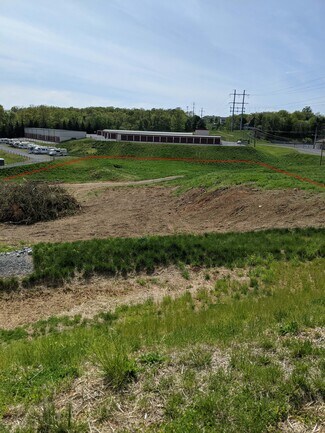 Plus de détails pour 2557 E Market St, Harrisonburg, VA - Terrain à vendre