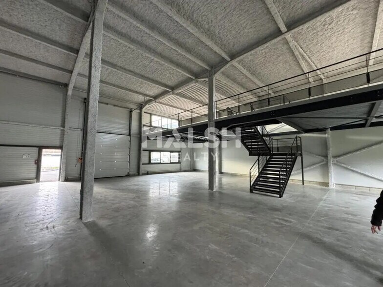 Local d’activités dans Andrézieux-Bouthéon à louer - Photo intérieure – Image 2 sur 2