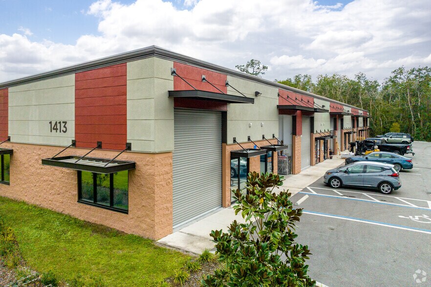 1413 Hamlin Ave, Saint Cloud, FL à vendre - Photo principale – Image 1 sur 6
