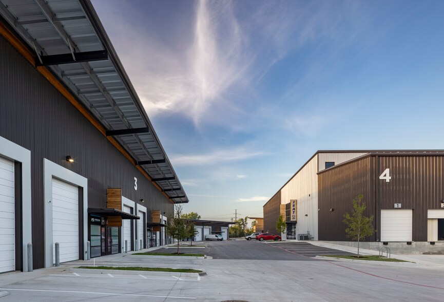 2500 S Hwy 183, Austin, TX à louer - Photo de l’immeuble – Image 3 sur 5
