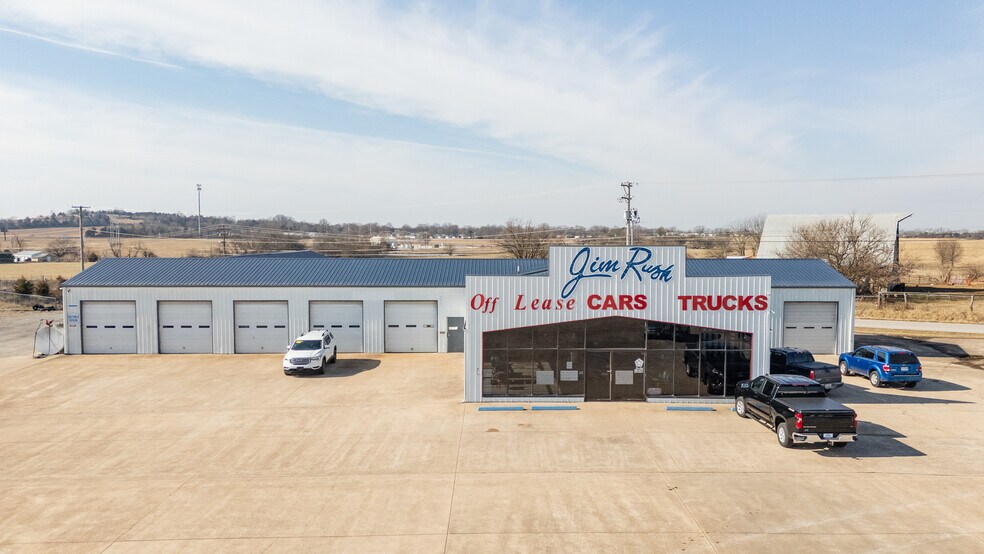 3111 S Springfield Ave, Bolivar, MO à vendre - Photo principale – Image 1 sur 18