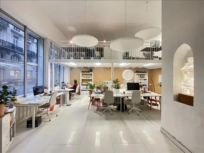 Plus de détails pour Local commercial à vendre