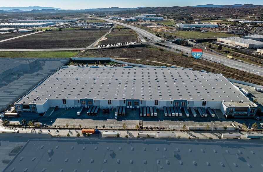 4150-4160 Patterson Ave, Perris, CA à louer - Photo de l’immeuble – Image 1 sur 10