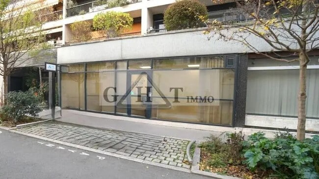 Plus de détails pour Local commercial à vendre