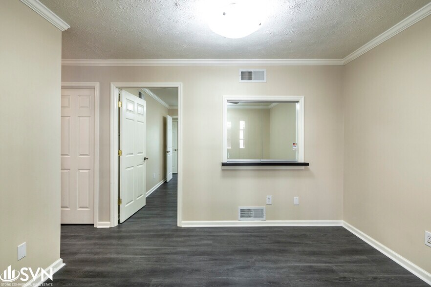 274 Southland Dr, Lexington, KY à vendre - Photo de l’immeuble – Image 3 sur 18