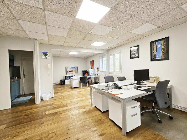 10 Avenue Du Général De Gaulle, Pontault-Combault à louer - Photo intérieure – Image 2 sur 8