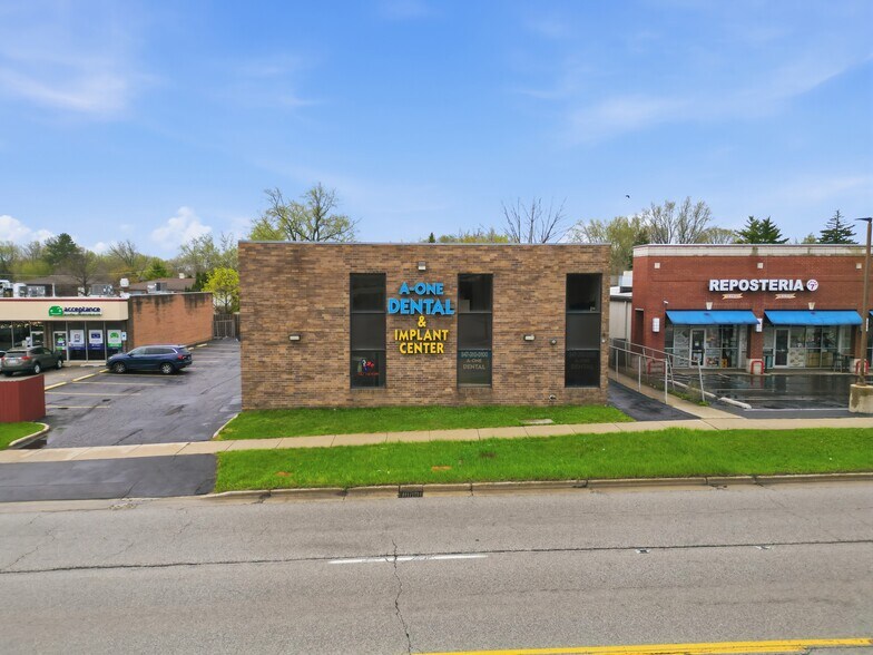 2071 Irving Park Rd, Hanover Park, IL à vendre - Photo de l’immeuble – Image 2 sur 32