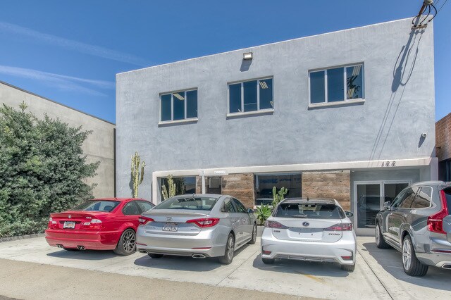 122 Penn St, El Segundo, CA à louer - Photo de l’immeuble – Image 3 sur 19