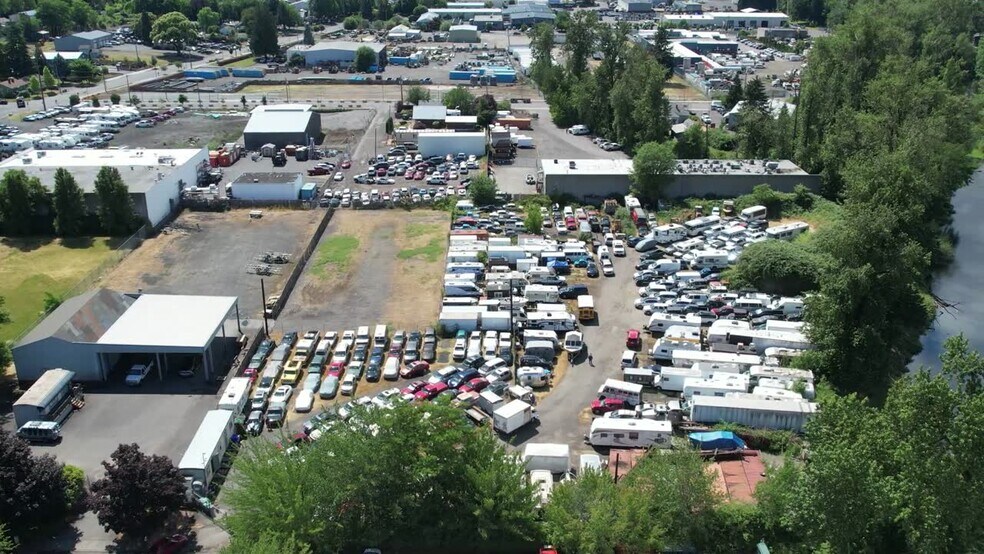 5305 NE 115th St, Portland, OR à louer - Vidéo sur l’annonce professionnelle – Image 2 sur 8