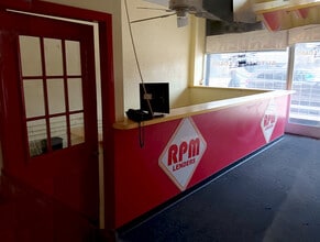 1721 S Flower St, Los Angeles, CA à louer Photo intérieure– Image 1 sur 4