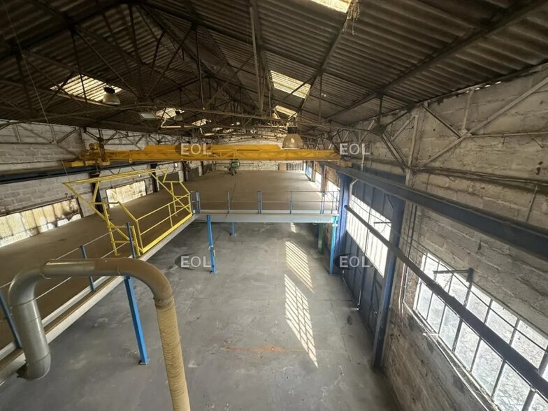 Local d'activités dans Marseille à vendre - Photo de l’immeuble – Image 3 sur 9