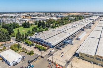 8200-8250 Ferguson Ave, Sacramento, CA - VUE AÉRIENNE  vue de carte - Image1