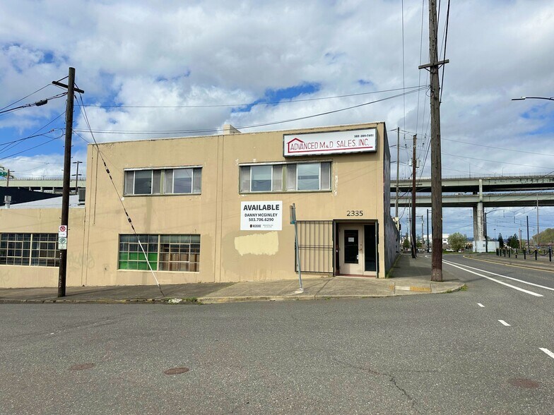 2335 N Clark Ave, Portland, OR à louer - Photo de l’immeuble – Image 2 sur 8