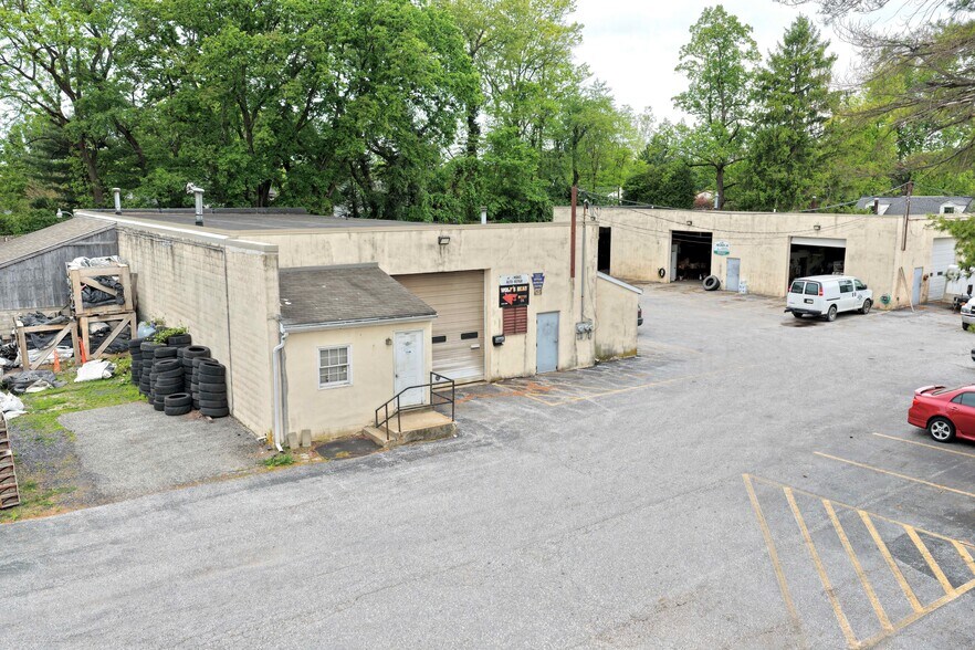 42 Kitty Ln, Phoenixville, PA à louer - Photo de l’immeuble – Image 1 sur 9