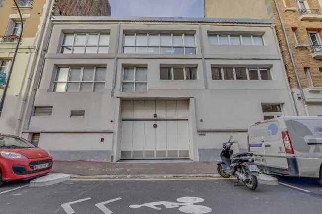 Plus de détails pour 9 Rue Francois Coppee, Malakoff - Bureau à vendre