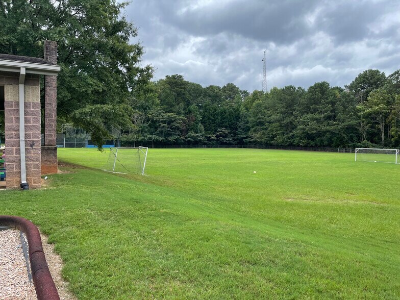 1015 Okelly St SE, Conyers, GA à vendre - Autre – Image 2 sur 2