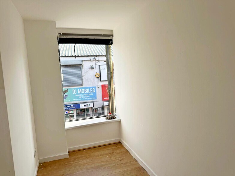 17-23 Broughton Ln, Manchester à louer - Photo de l’immeuble – Image 2 sur 5