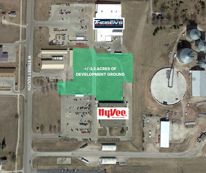 320 West St S, Grinnell, IA à vendre - Aérien – Image 1 sur 2