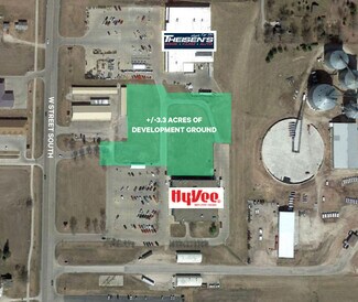 Plus de détails pour 320 West St S, Grinnell, IA - Terrain à vendre