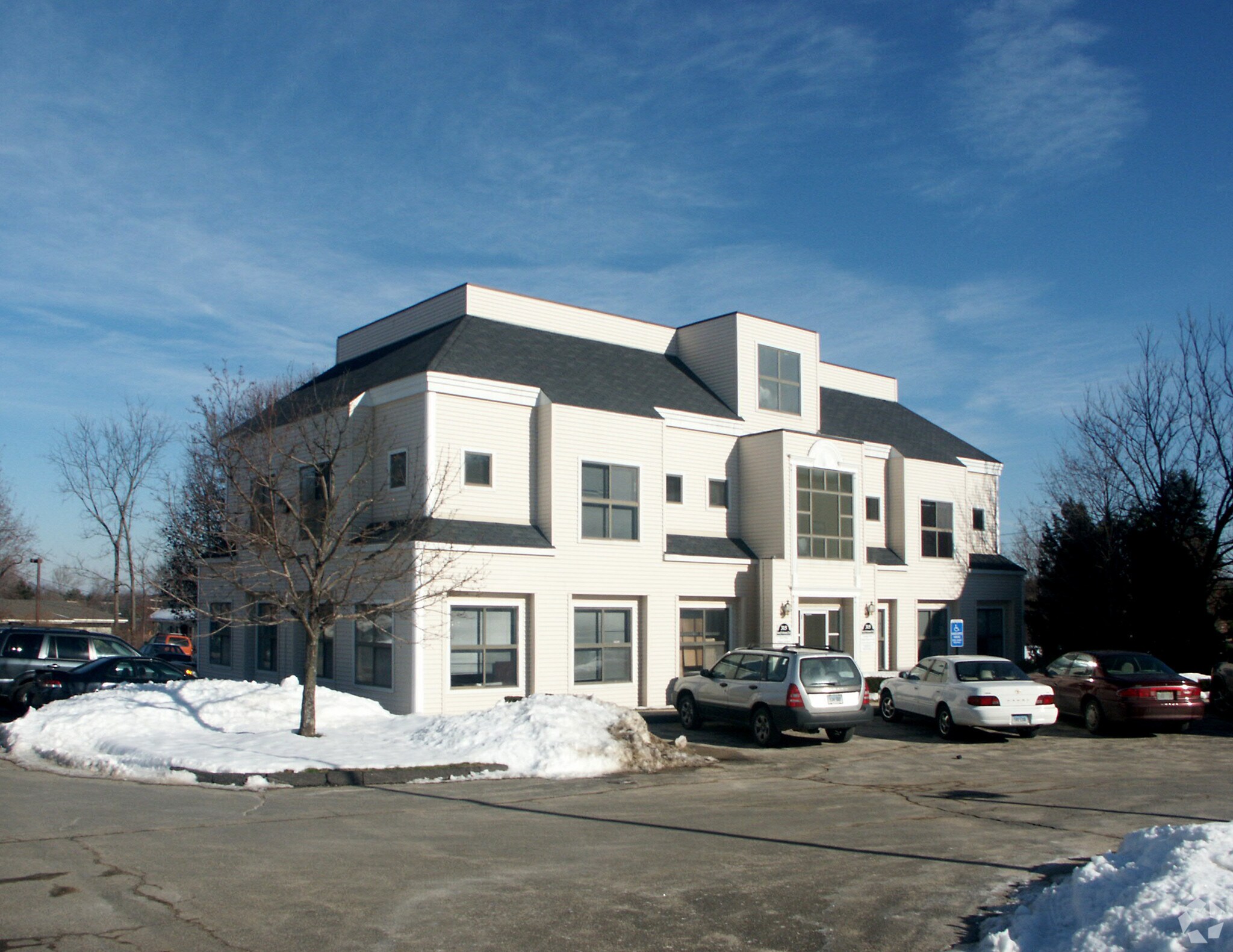 315 Highland Ave, Cheshire, CT à louer Photo principale– Image 1 sur 3
