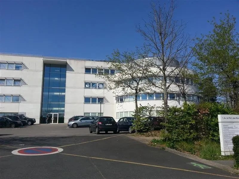 Bureau dans Carquefou à louer Photo de l’immeuble– Image 1 sur 7