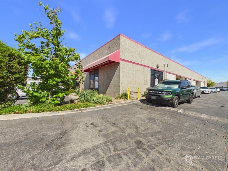 San Jacinto Business Park portefeuille de 6 biens à vendre sur LoopNet.fr - Photo de l’immeuble – Image 2 sur 61