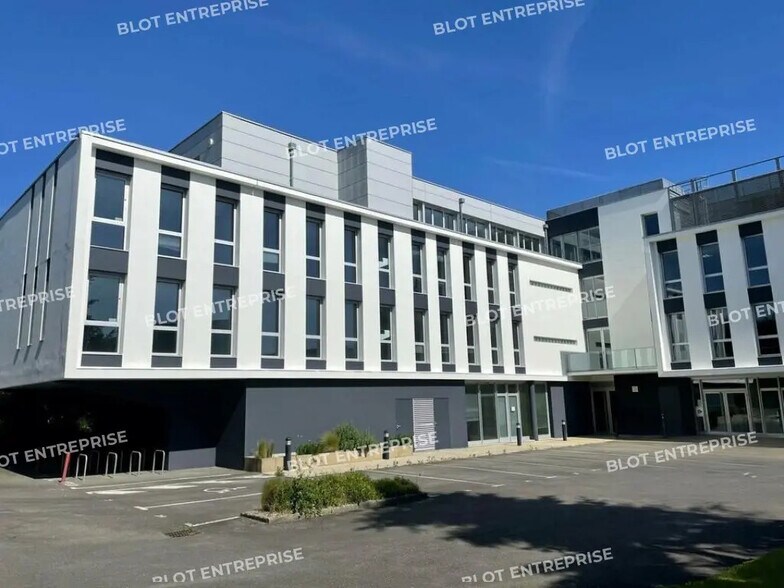 Bureau dans Cesson-Sévigné à louer - Photo de l’immeuble – Image 2 sur 7