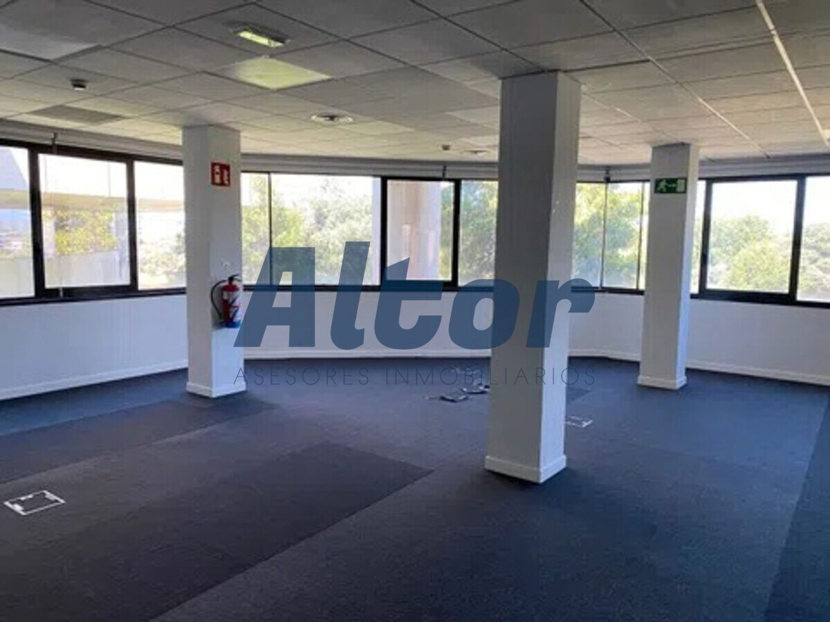 Las Rozas de Madrid, MAD 28290 - Lot - - - Photo intérieure - Image 2 of 2