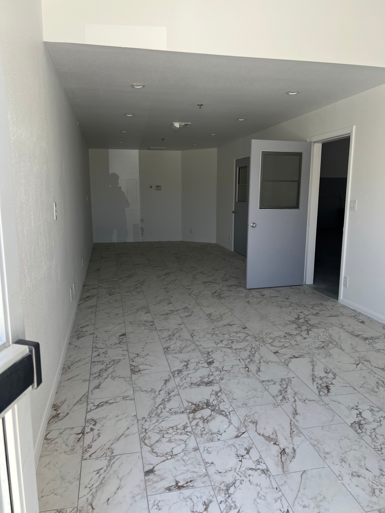 370 W San Rafael Rd, Palm Springs, CA à louer Photo intérieure– Image 1 sur 5