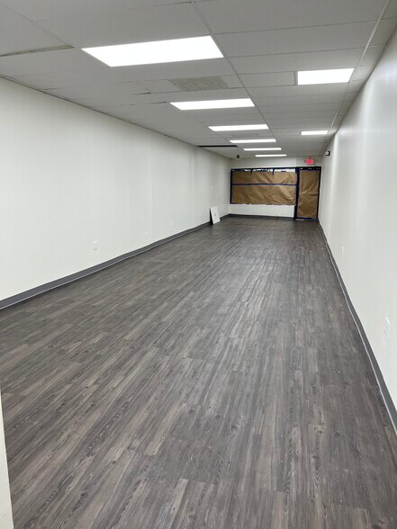 321-335 Maple St, Perth Amboy, NJ à louer - Photo intérieure – Image 3 sur 8