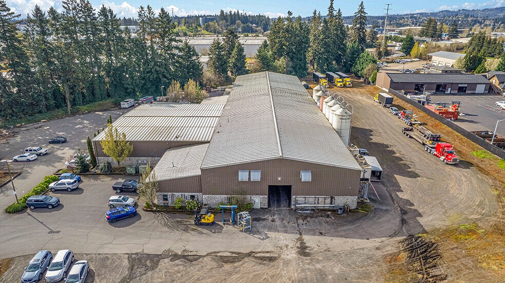 19939 SW Cipole Road portefeuille de 2 biens à vendre sur LoopNet.fr - Photo de l’immeuble – Image 2 sur 15
