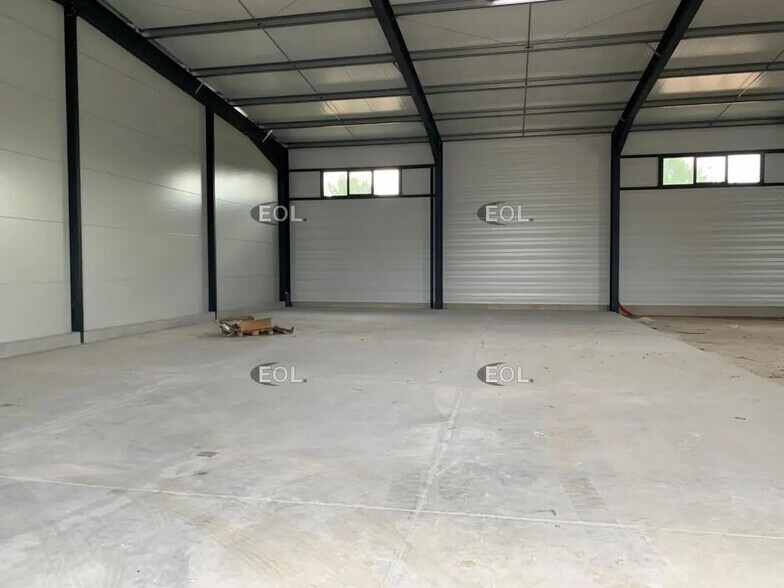 Local d’activités dans Carpentras à louer - Photo intérieure – Image 2 sur 2