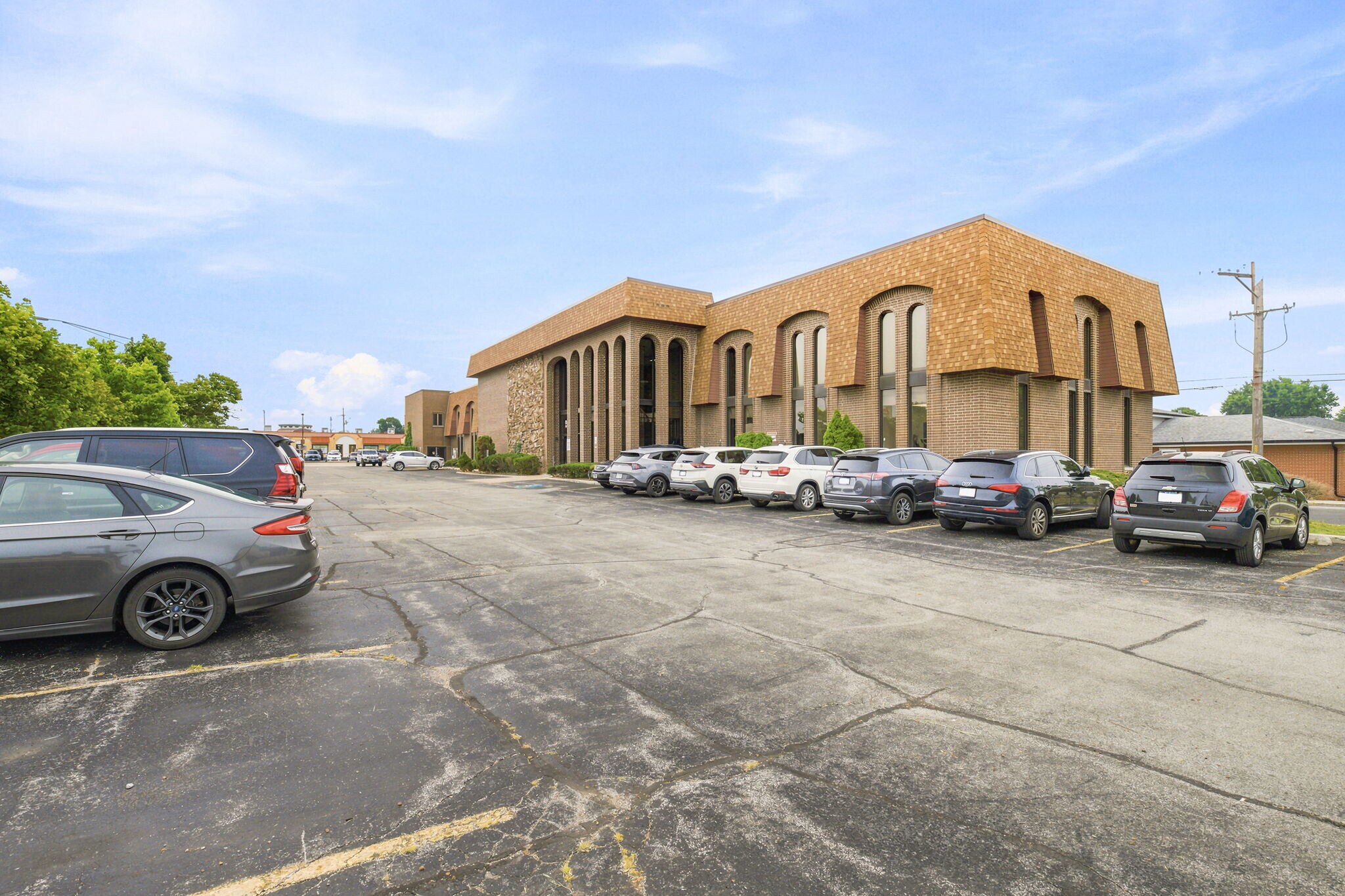 4647 W 103 St, Oak Lawn, IL à vendre Photo de l’immeuble– Image 1 sur 24
