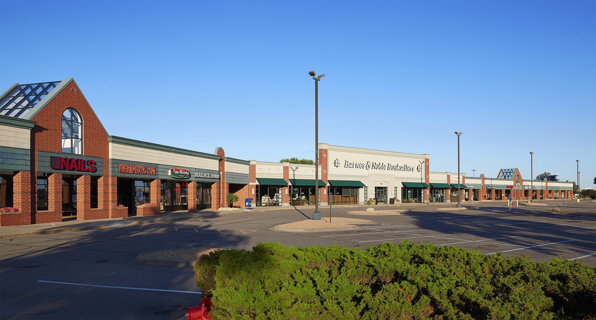 634-784 County Road 10 NE, Blaine, MN à louer Photo principale– Image 1 sur 6