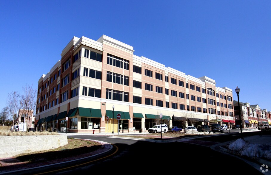 1602 Village Market Blvd SE, Leesburg, VA à vendre - Photo de l’immeuble – Image 2 sur 16