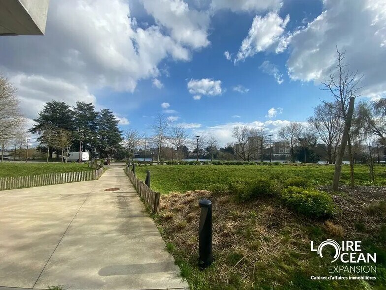 Local commercial dans Nantes à vendre - Photo de l’immeuble – Image 3 sur 8